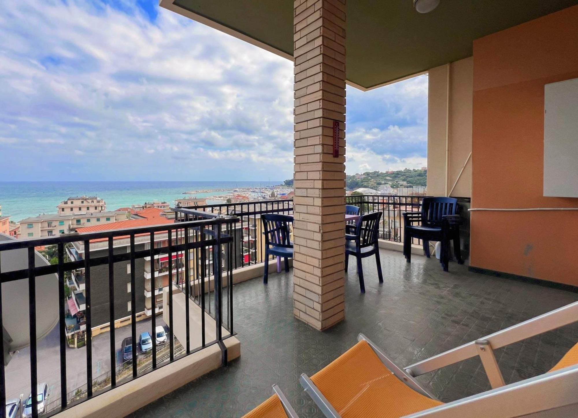 Ampio Appartamento Con Vista Varazze Exterior photo